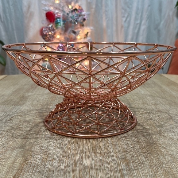 World Market Copper Finish Basketweave Metal Fruit Bowl - Picture 1 of 5